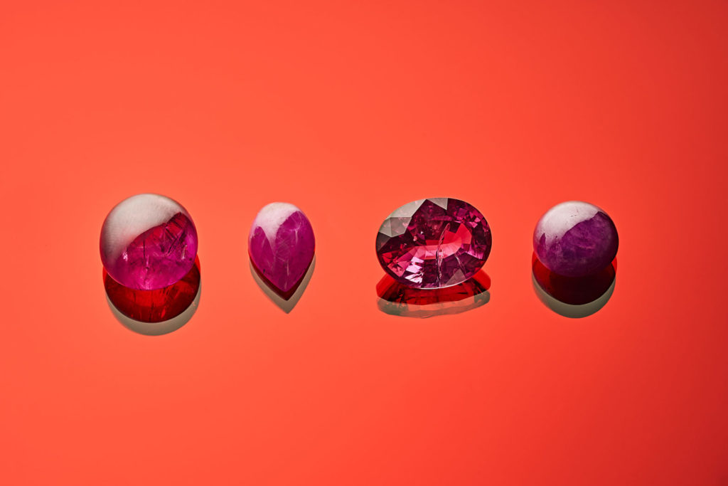 Different rubies next to each other in a row